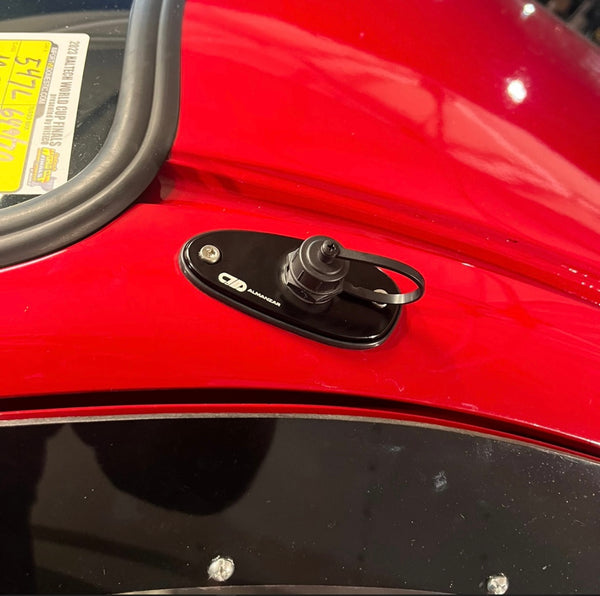Almamzar Motorsports antenna usb port