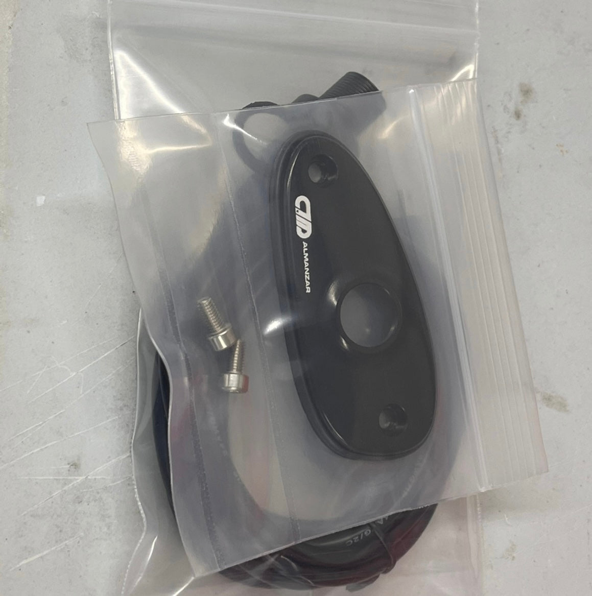 Almamzar Motorsports antenna usb port